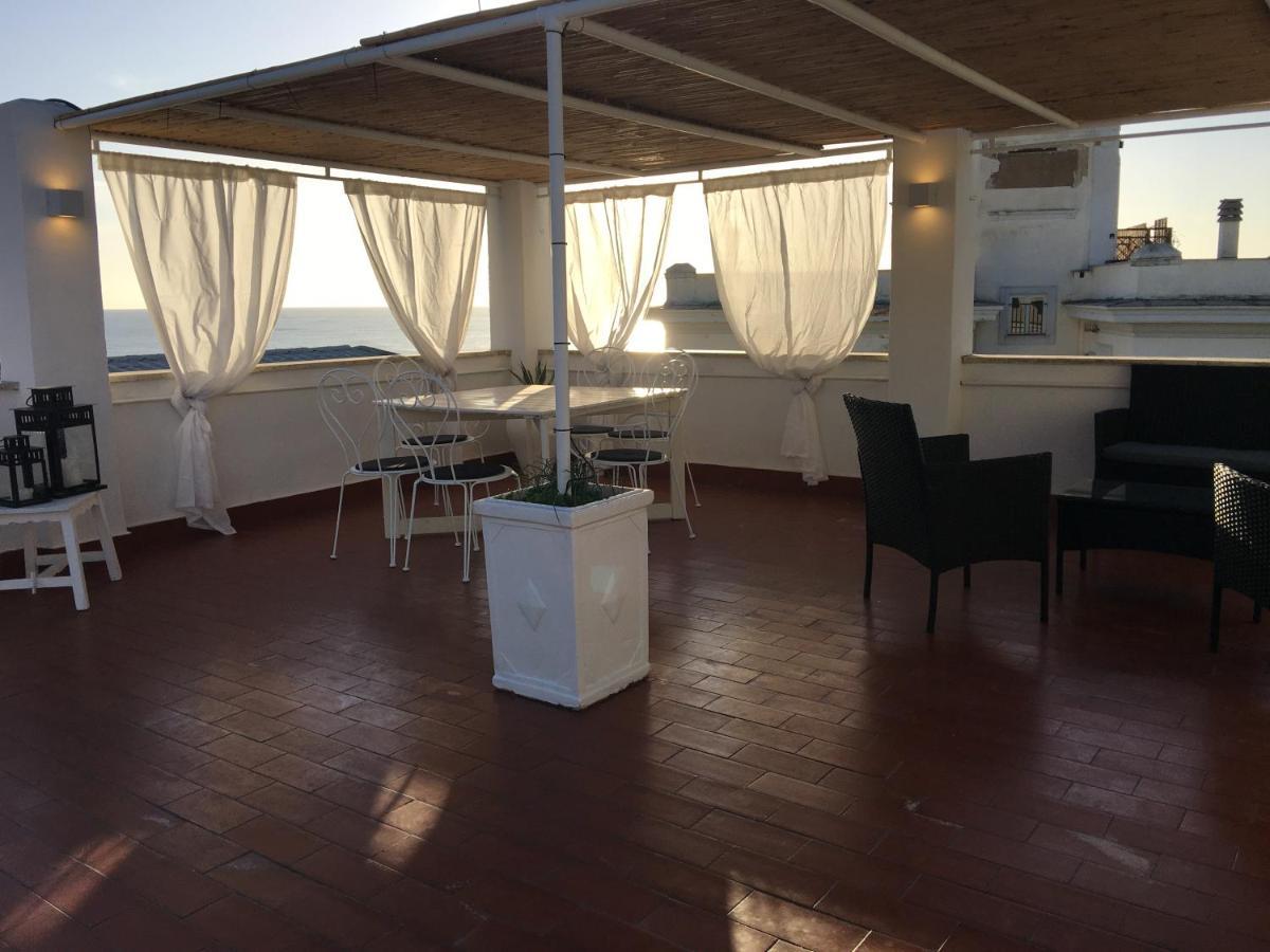 فيلا La Terrazza Sul Mare سانتا مارينيلاّ المظهر الخارجي الصورة